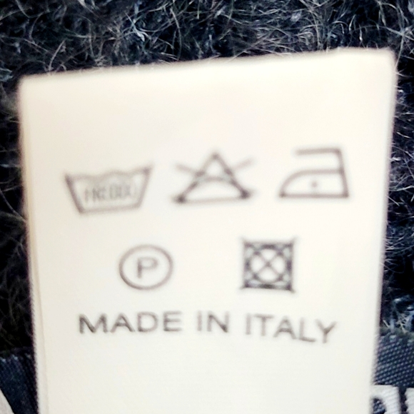 Beautiful Italian mohair blend scarf/shawl...Kor@Kor - Picture 5 of 7